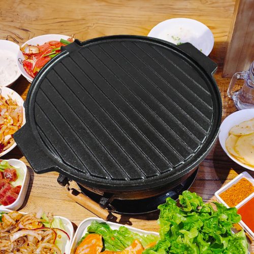 30CM Round Cast Iron Korean BBQ Grill Plate with Handles and Drip Lip – 1